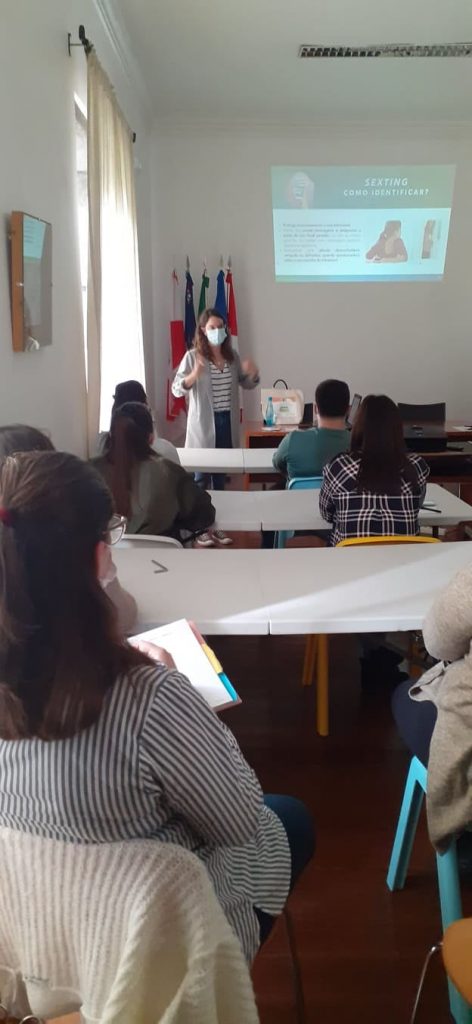 Ação de sensibilização SOS Sexualidade Online Segura